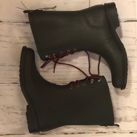 NWOT rain boots with laces - Picture 2 of 7